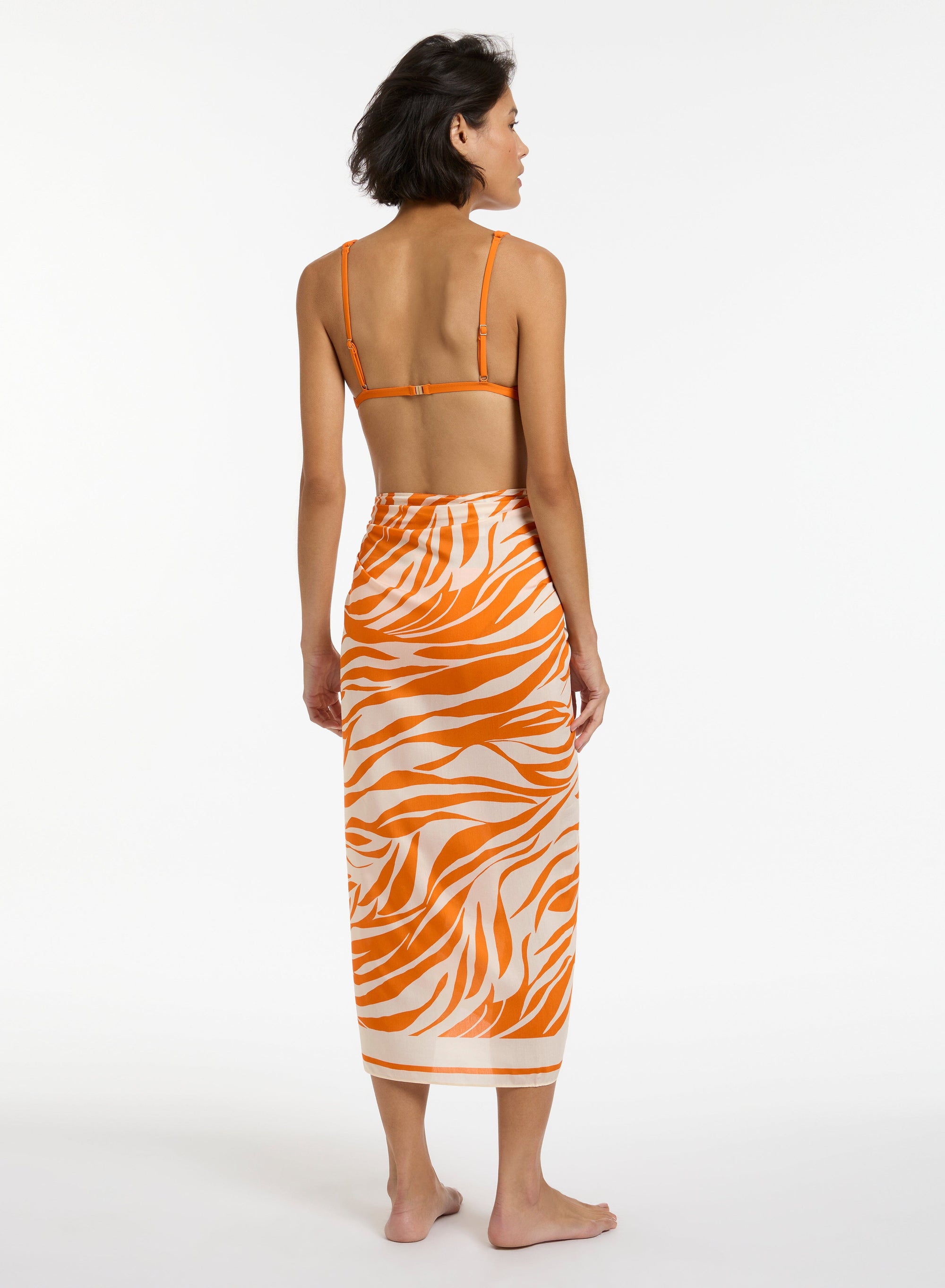 FINE LINES SARONG SARONG JETS 