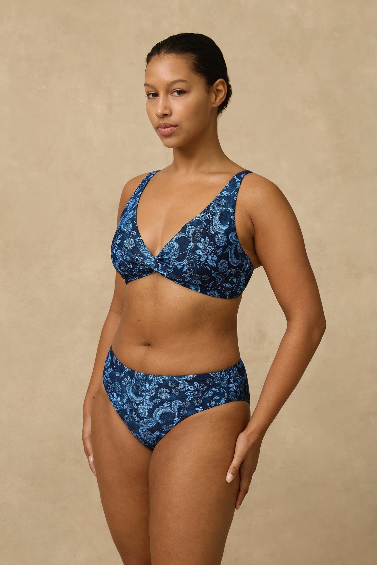 Taylor Multi Fit Twist Crop SWIM TOP MONTE AND LOU 8 PRINT 