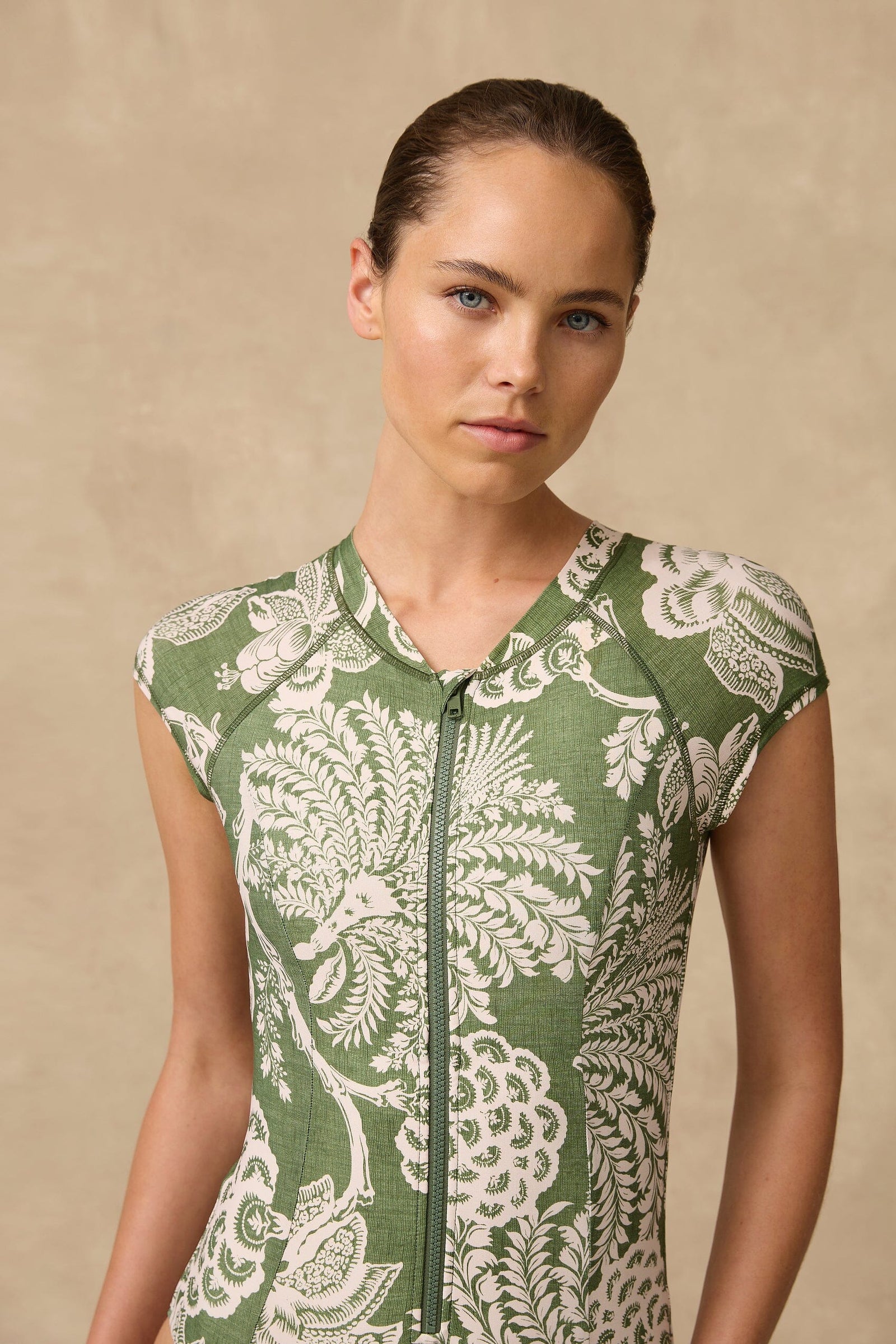 Zeni Short Sleeve Surf Suit SUN PROTECTION MONTE AND LOU 