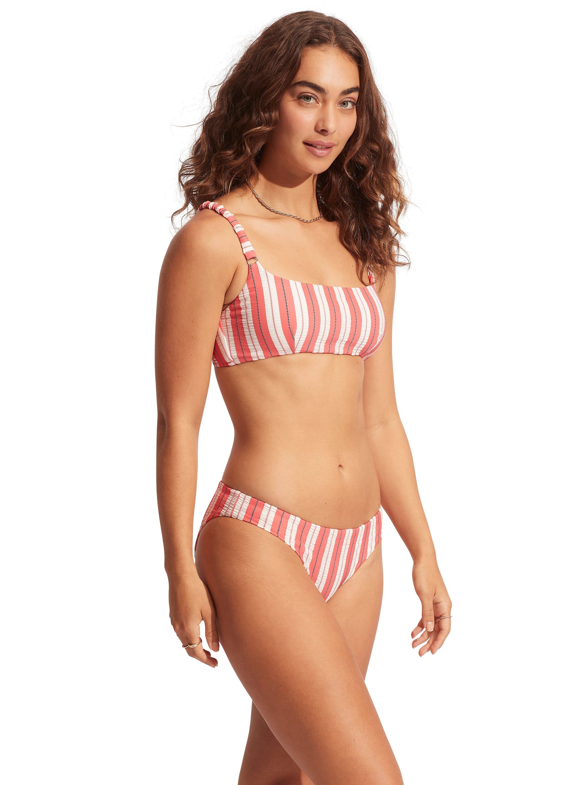 https://noosaswimwear.com.au/cdn/shop/products/cabana-gathered-strap-bralette-swim-top-seafolly-780214_2000x.jpg?v=1677910952